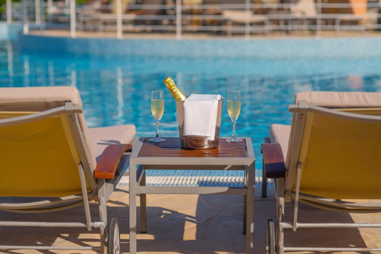 La Quinta Menorca By Portblue Boutique - Adults Only Hotel Son Xoriguer Kültér fotó